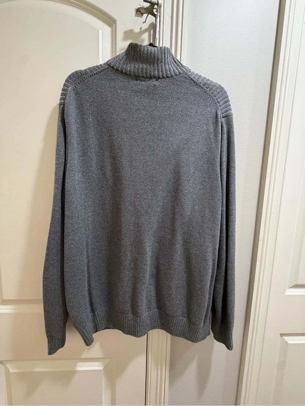 Alan Flusser Men’s Gray Full‑Zip Knit Sweater - Picture 2 of 3